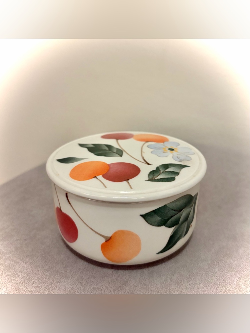 Vintage Villeroy & Boch Amigo Porcelain Trinket Box Cherries Peaches Flowers